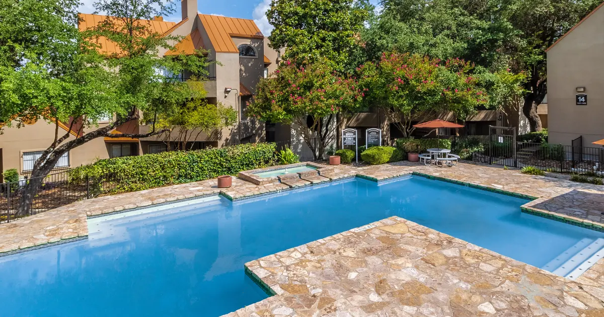 Home 4000 Horizon Hill